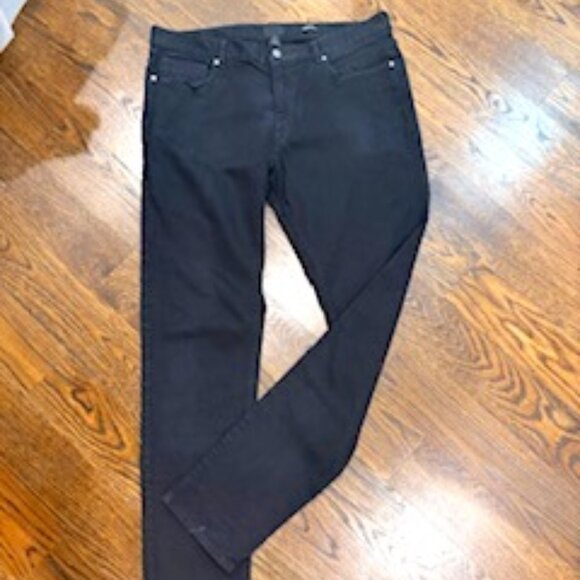 EUC  H & M Men's slim fit black denim pants sz 34 - Picture 1 of 6